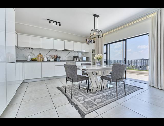 2 BEDROOM APARTMENT FOR SALE IN THE POLOFIELDS